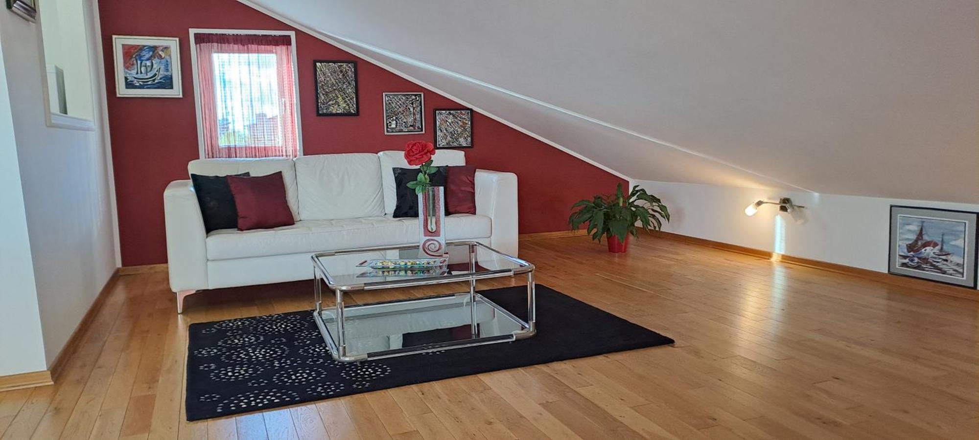 Apartments Laura Сен Екстериор снимка