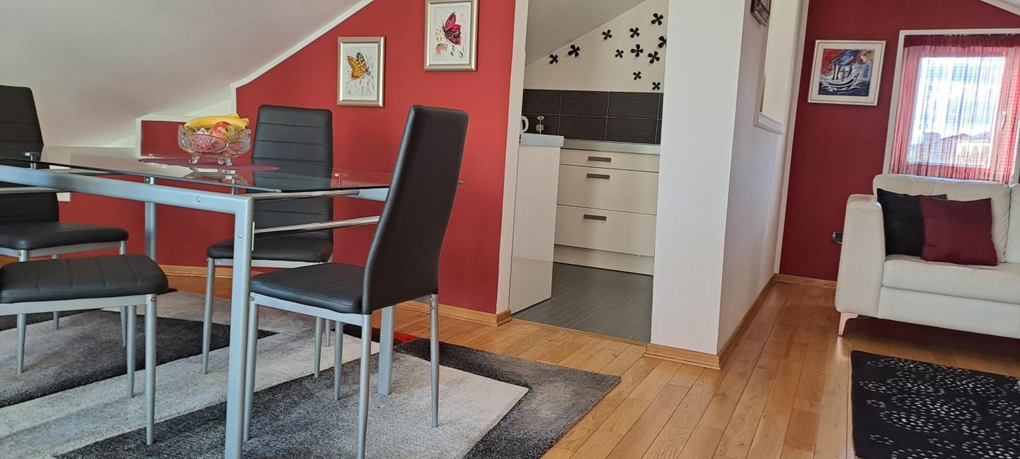 Apartments Laura Сен Екстериор снимка